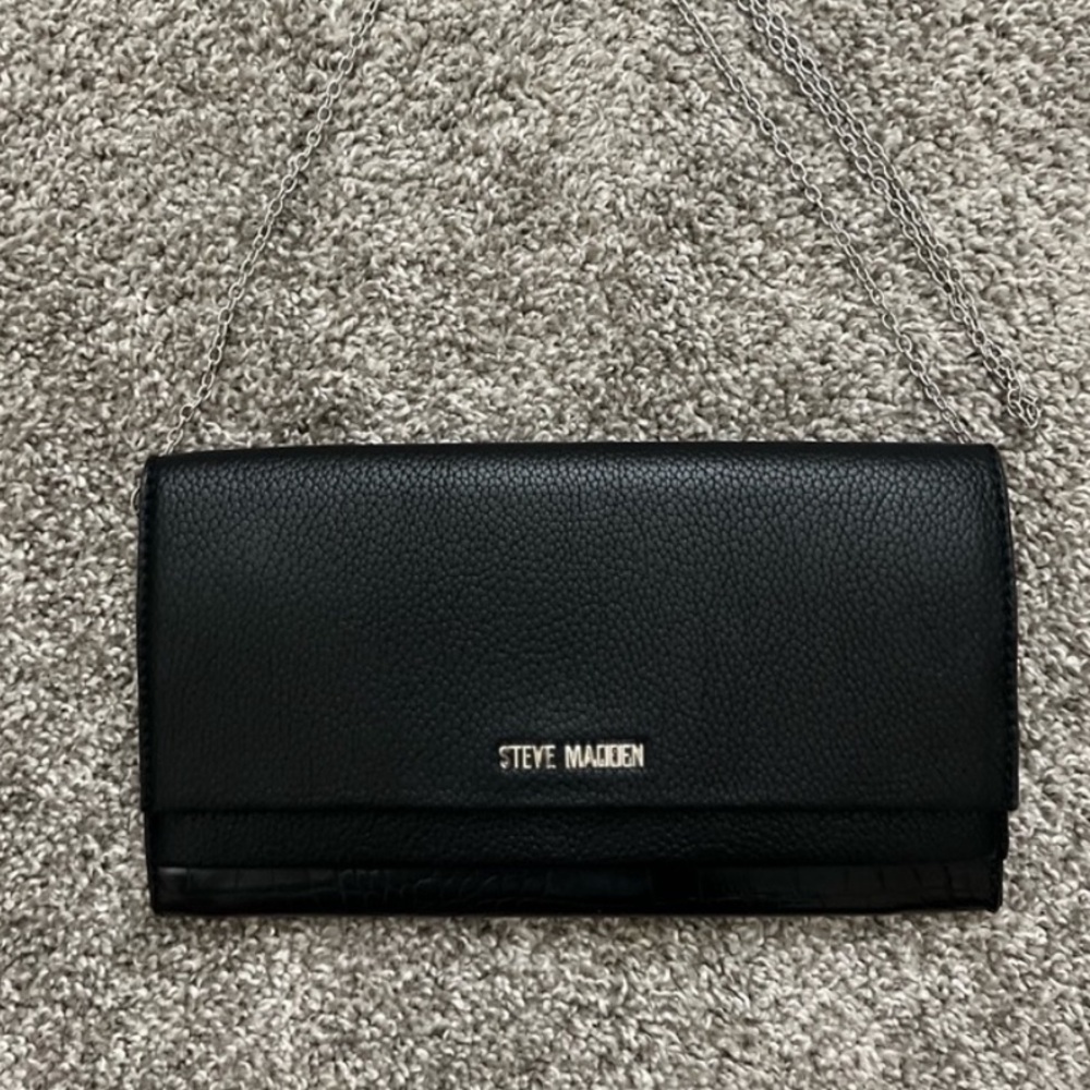 Steve Madden Black Clutch